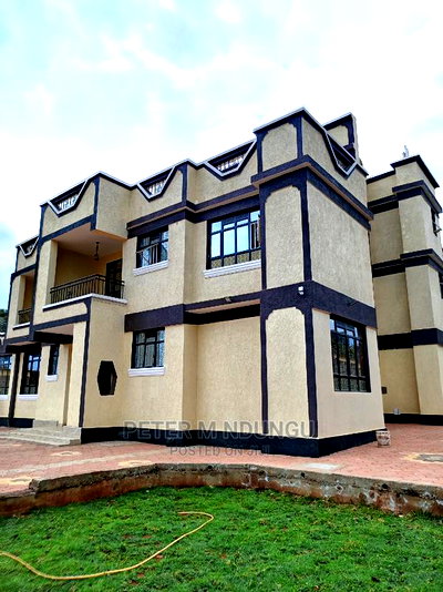 6bdrm Maisonette in Membley Estate for sale - Image 1