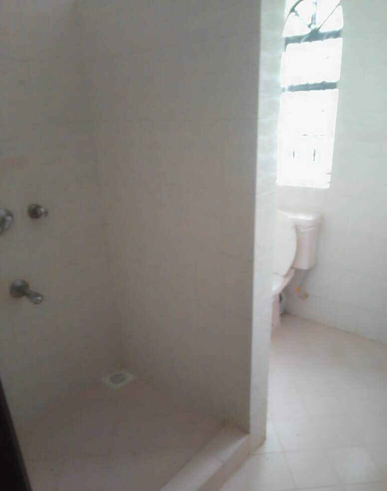 5BR Townhouse in Exclusive 24-Home Gated Estate - Riverside