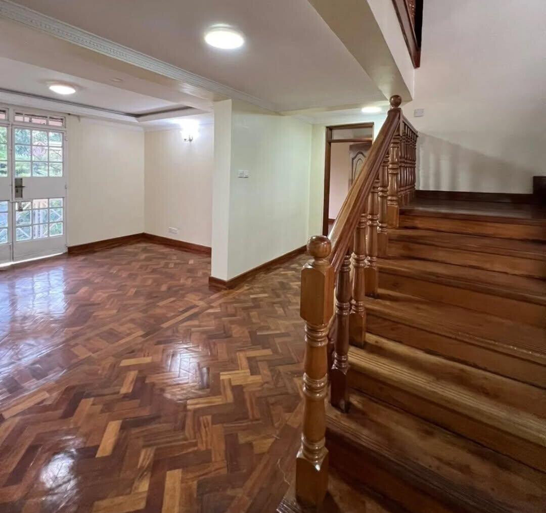 5-Ensuite Townhouse with DSQ & Private Garden - Lavington