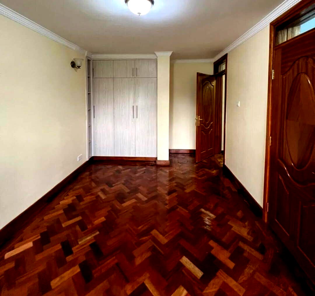 5-Ensuite Townhouse with DSQ & Private Garden - Lavington