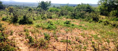 Embu County, Mutuobare,3 Acres Residential/Commercial - Image 4