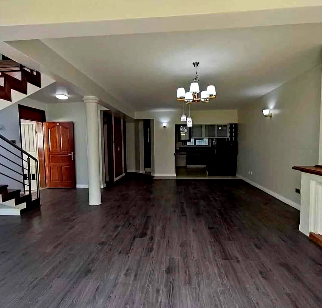 4BR Townhouse with Garden in Kilimani