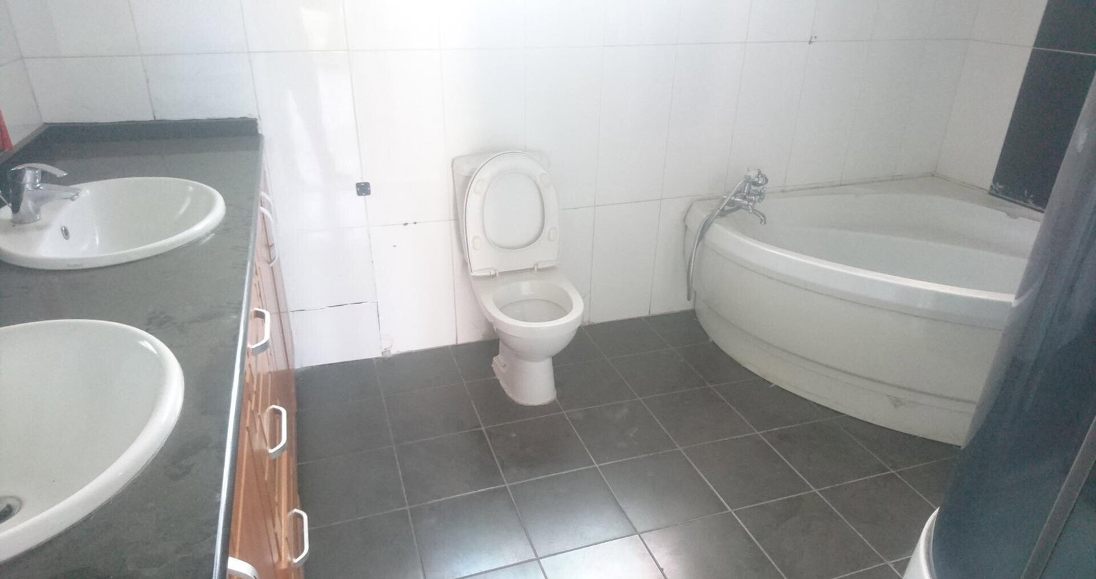 4BR Townhouse with Garden in Kilimani