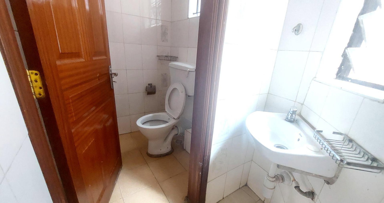 Remodeled 3BR Townhouse with Guest Room & DSQ - South C
