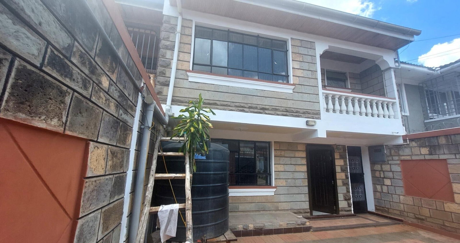 Remodeled 3BR Townhouse with Guest Room & DSQ - South C