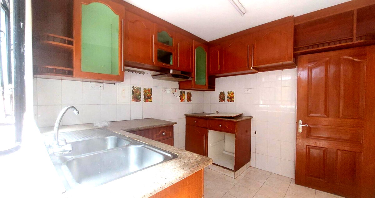 Remodeled 3BR Townhouse with Guest Room & DSQ - South C