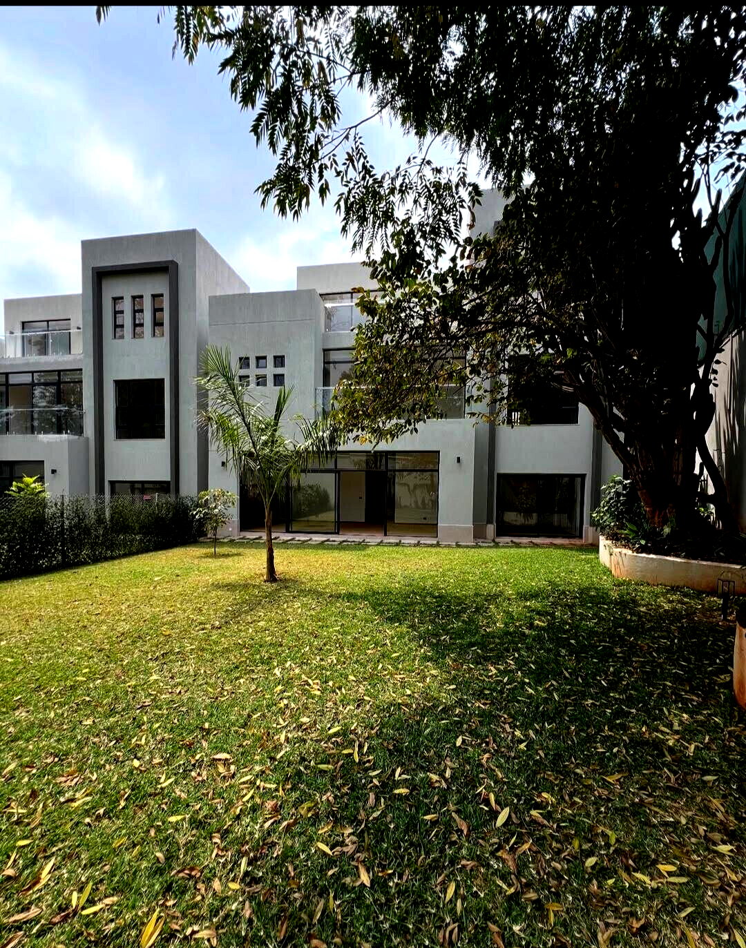 5-Ensuite Townhouse with Private Garden in Secure Lavington Estate