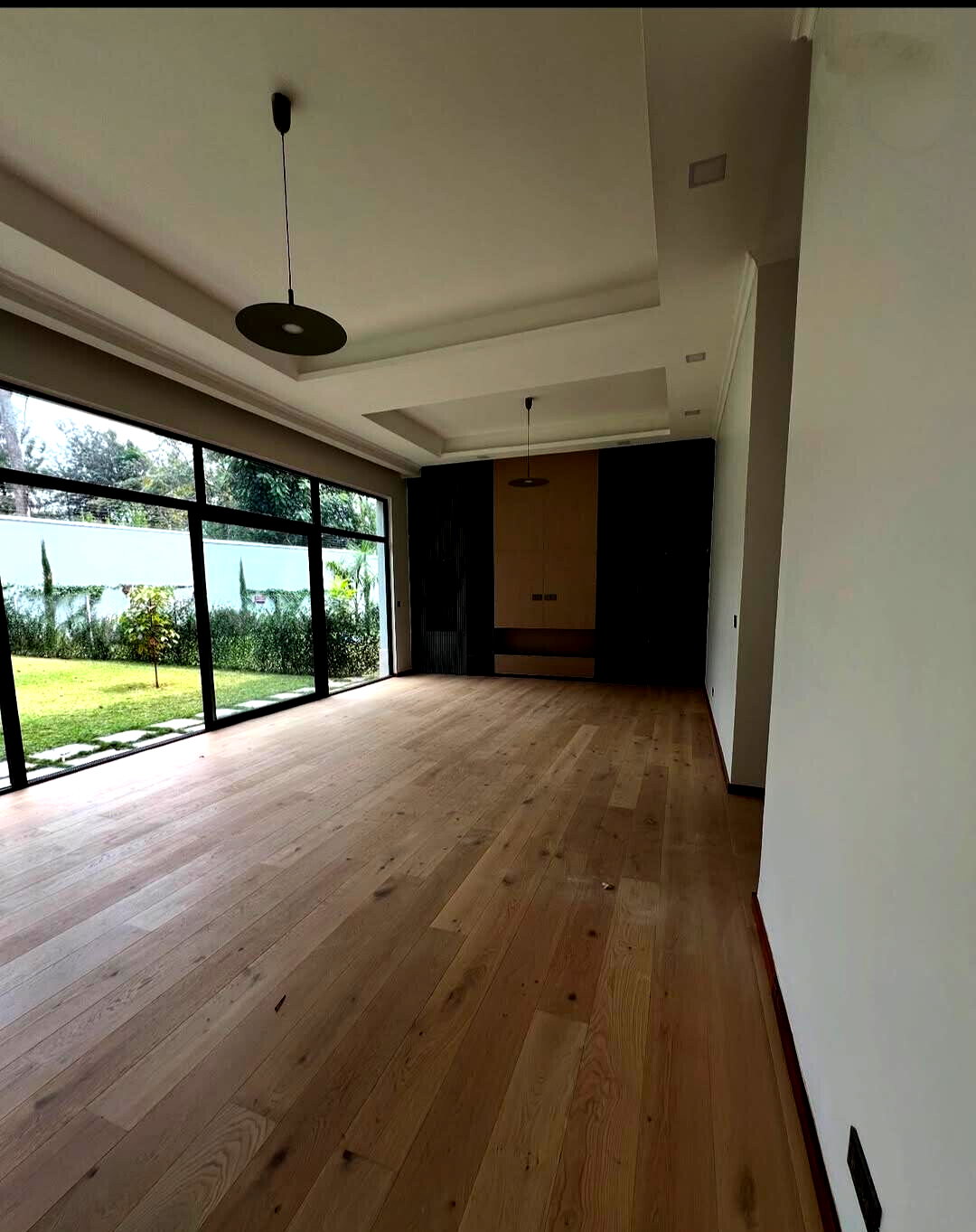 5-Ensuite Townhouse with Private Garden in Secure Lavington Estate