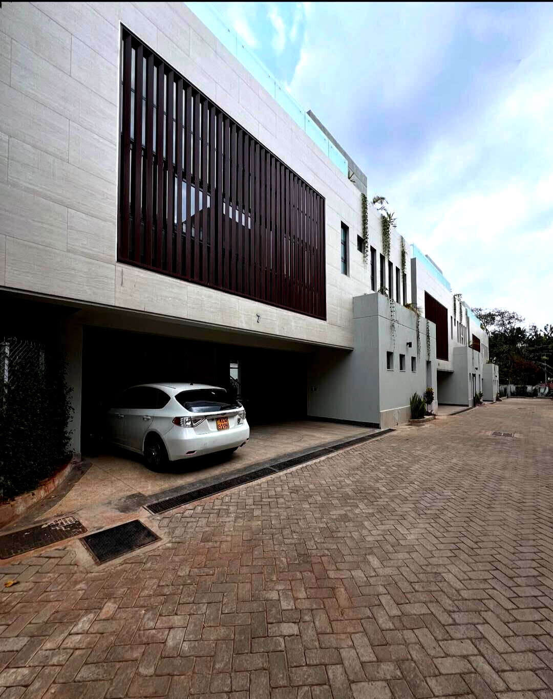 5-Ensuite Townhouse with Private Garden in Secure Lavington Estate