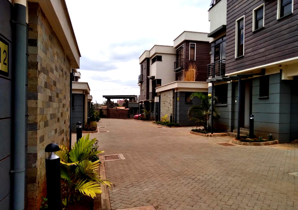 Brand New 4BR Townhouse with Pool & Gym - Loresho