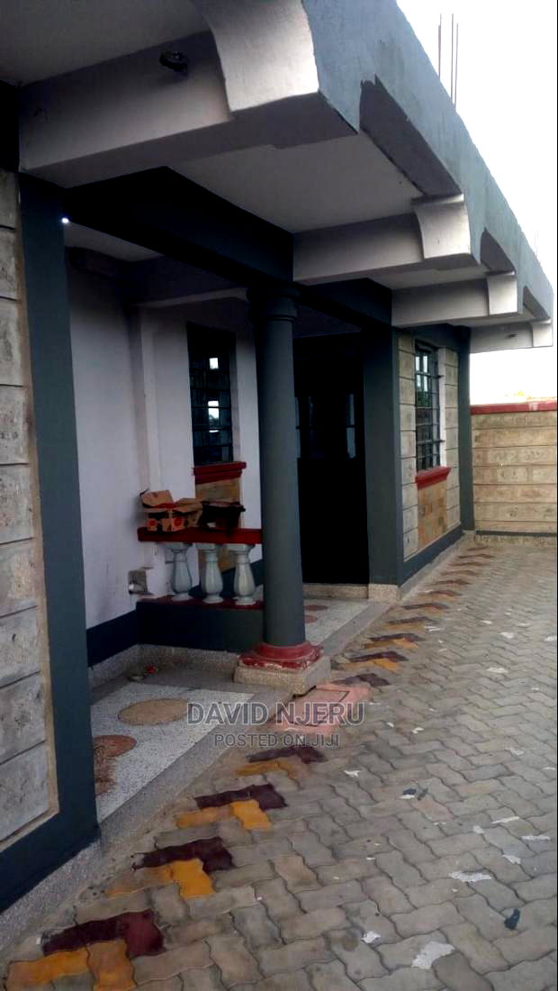 Mini Flat in Kamulu Emanuel Court for rent