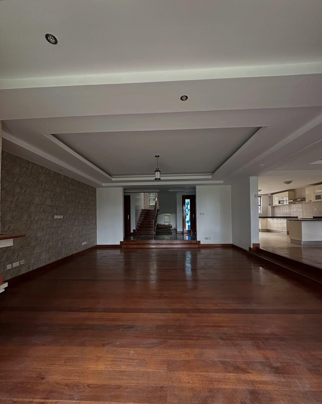 5BR All-Ensuite Townhouse on Majimazuri Road - Lavington