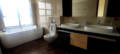 4bdrm Duplex in Westlands for Sale - Image 3