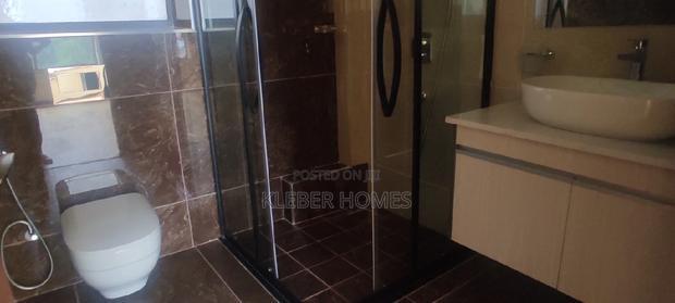 4bdrm Duplex in Westlands for Sale