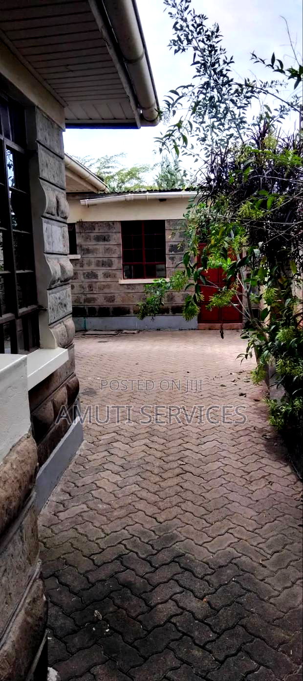 4bdrm House in Gimo Estate, Athi River for sale