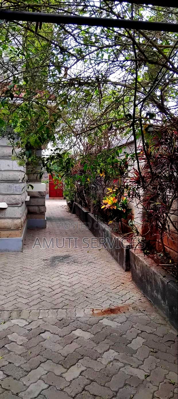 4bdrm House in Gimo Estate, Athi River for sale