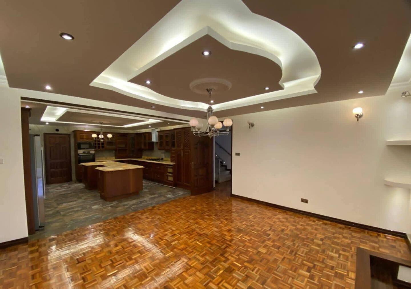 Half Acre 4BR Haven at KSh 580K
