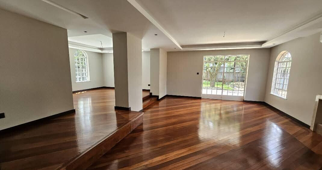 Brand-New 5BR All-Ensuite Standalone with DSQ on Half Acre - Old Runda