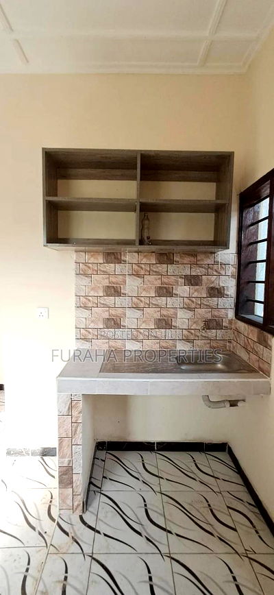 10bdrm Bungalow in Bombolulu Mombasa for sale - Image 6