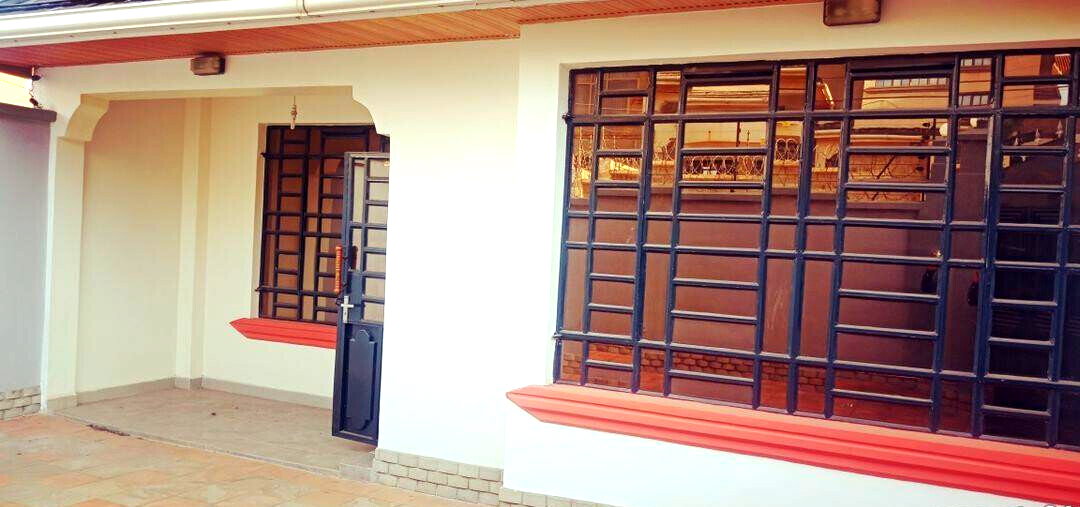 7-Bedroom Newly Built Townhouse with Borehole – Langata