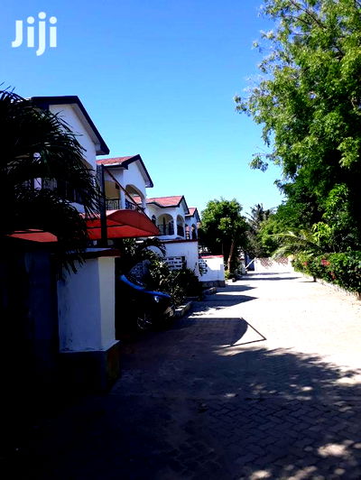 For Sale 4 Bedrooms Town Houses Kilifi - Image 7
