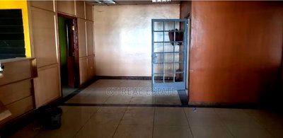 Warehouse on 1st Floor or Commercial Space to Let - Image 5