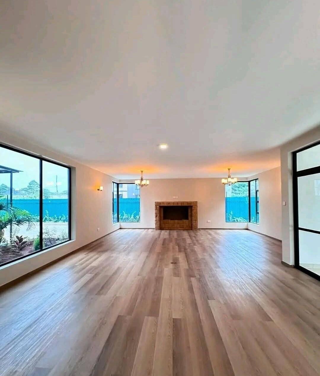 6-Bed Townhouse in Exclusive 3-Home Gated Estate – Karen