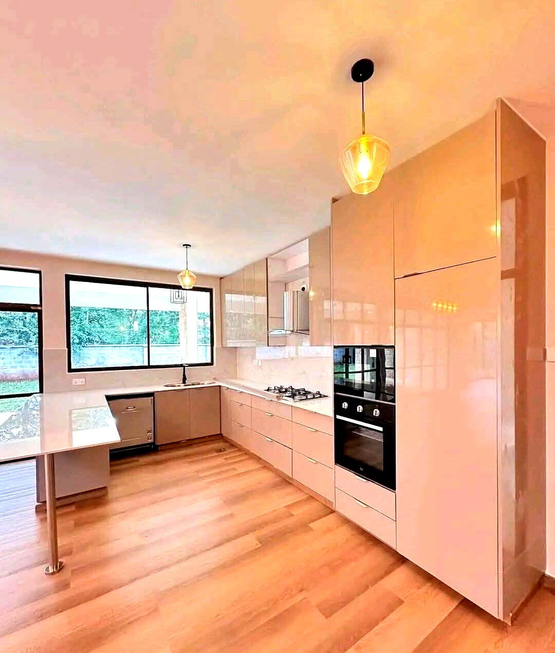 6-Bed Townhouse in Exclusive 3-Home Gated Estate – Karen
