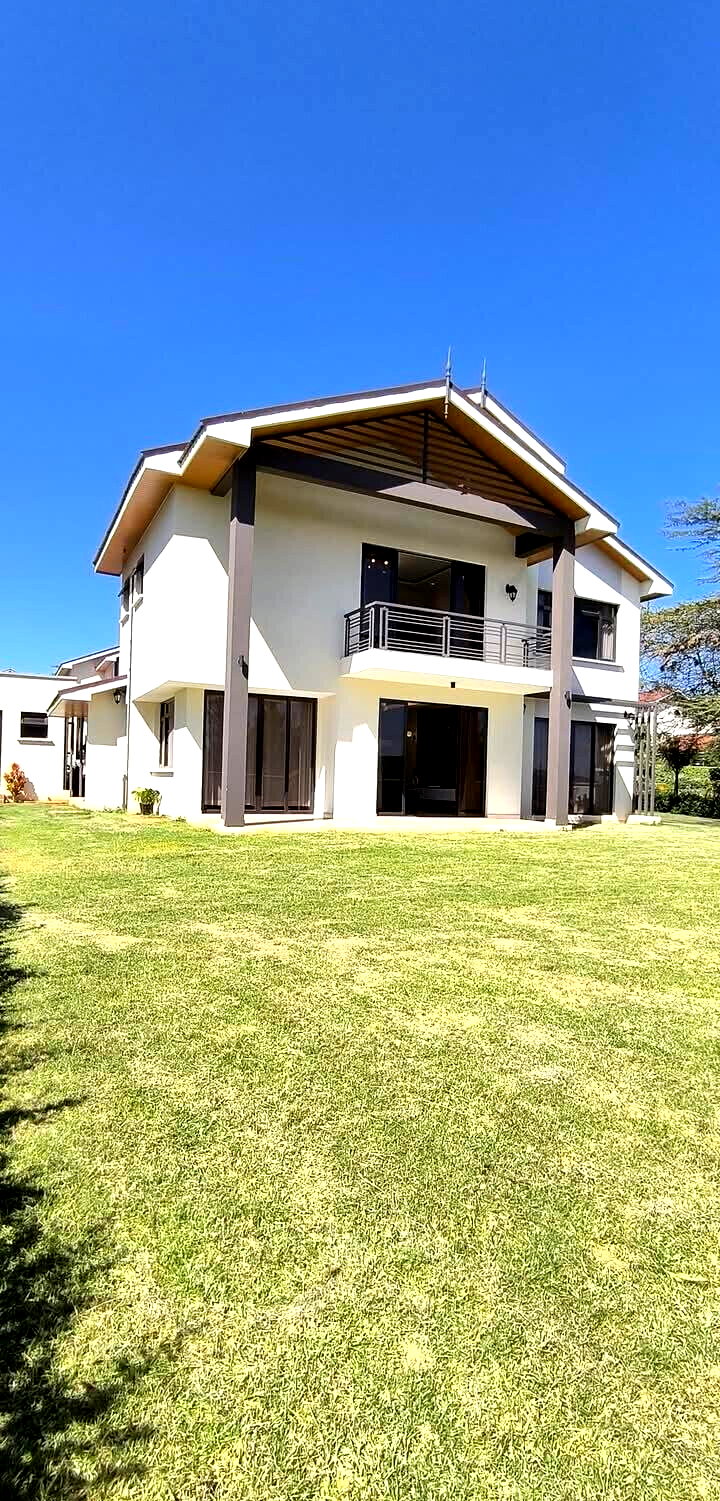 4BR Ensuite Townhouse with DSQ - Machakos Junction