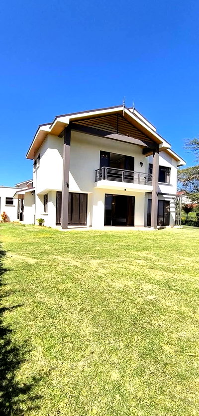 4BR Ensuite Townhouse with DSQ - Machakos Junction