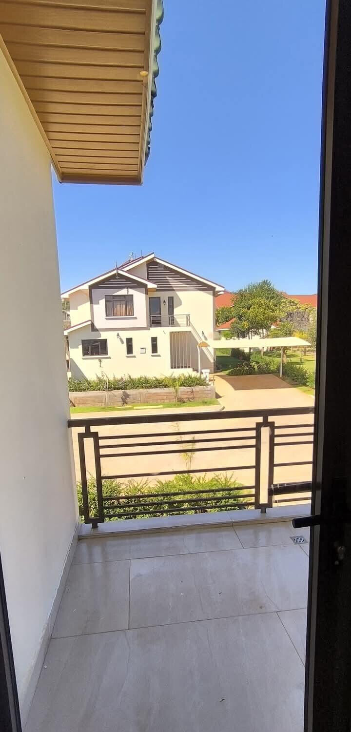 4BR Ensuite Townhouse with DSQ - Machakos Junction