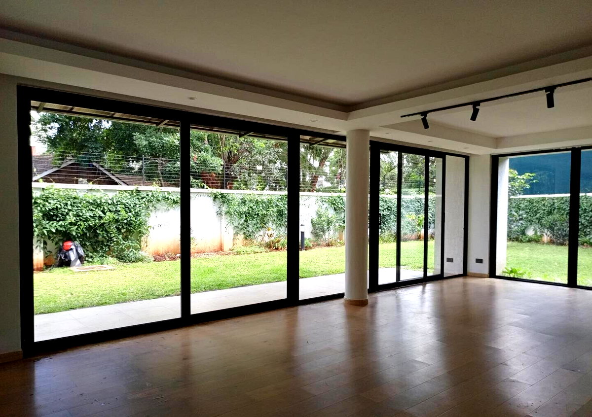 4-Ensuite Townhouse with DSQ & Mature Garden - Lavington