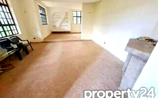 KSh 40M Garden Plot with Parking - Kerarapon