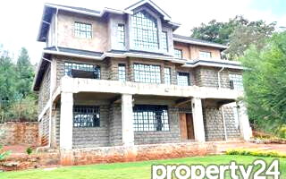 KSh 40M Garden Plot with Parking - Kerarapon