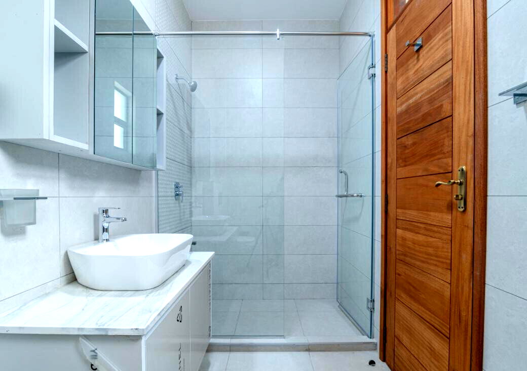 New 5-Bed Townhouse with Sunken Lounge & DSQ - Lavington