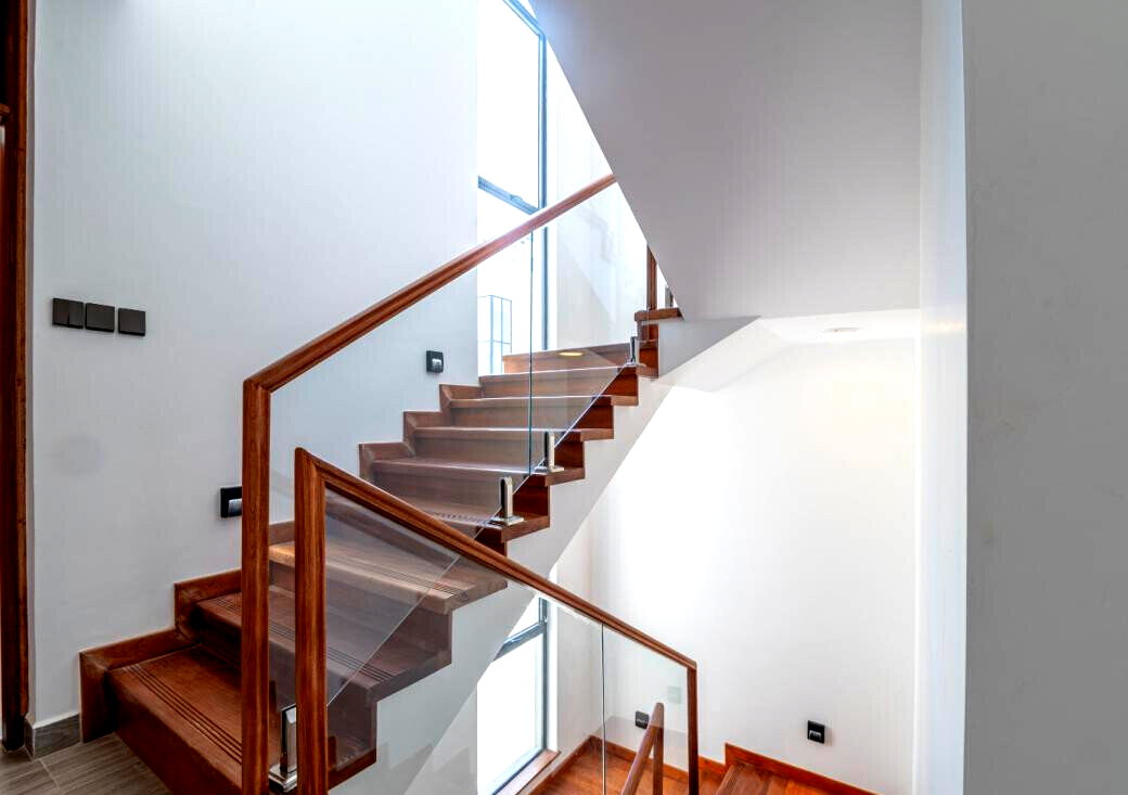 New 5-Bed Townhouse with Sunken Lounge & DSQ - Lavington