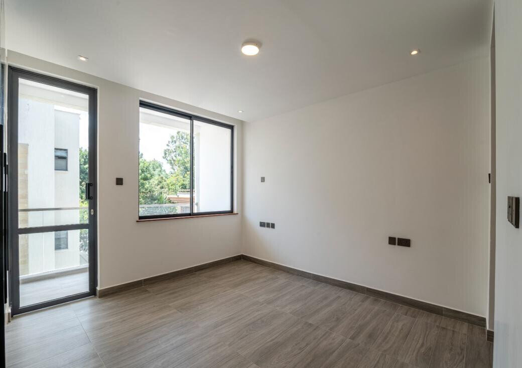 New 5-Bed Townhouse with Sunken Lounge & DSQ - Lavington
