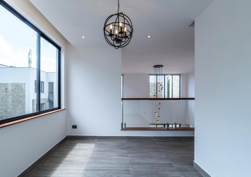 New 5-Bed Townhouse with Sunken Lounge & DSQ - Lavington