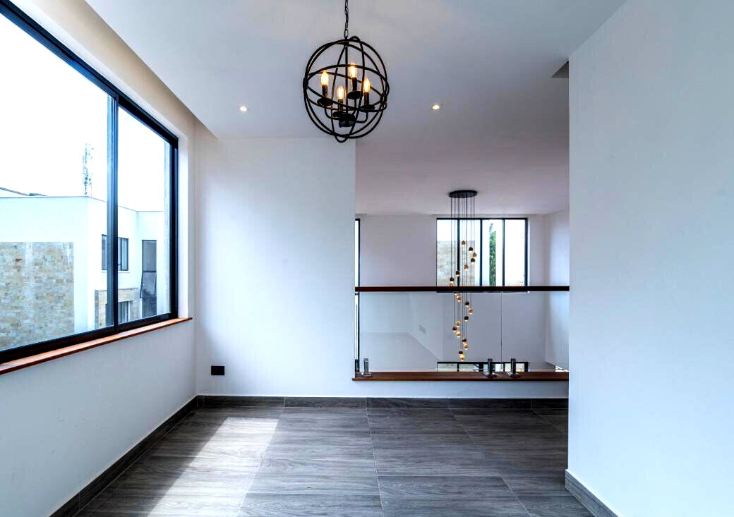 New 5-Bed Townhouse with Sunken Lounge & DSQ - Lavington