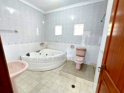 5bdrm Mansion in Runda for rent - Image 9