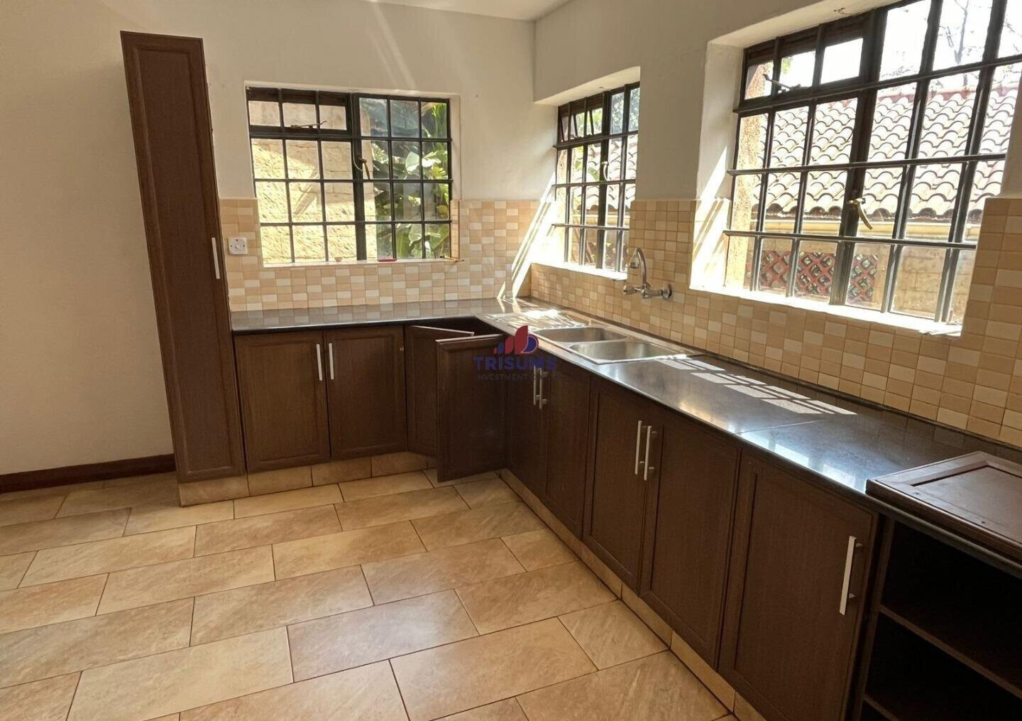 5BR Haven with Parking at KSh 350K