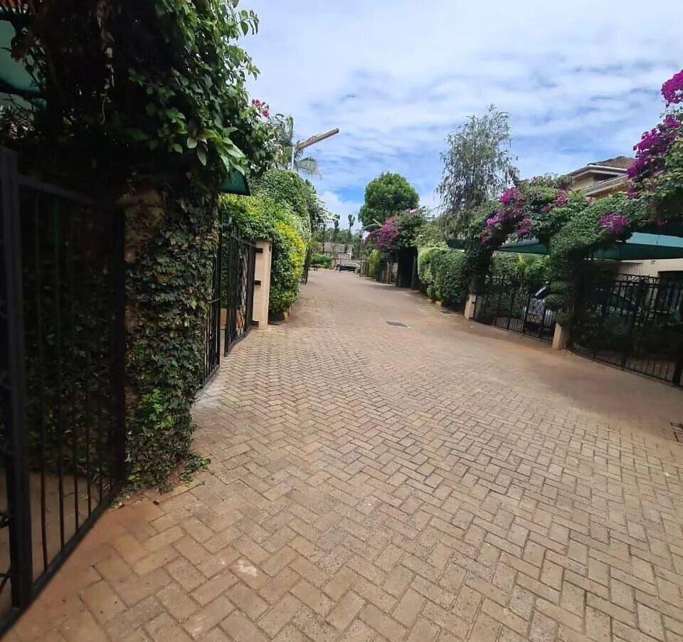 4BR Townhouse with Pool & Gym in Gated Lavington Compound