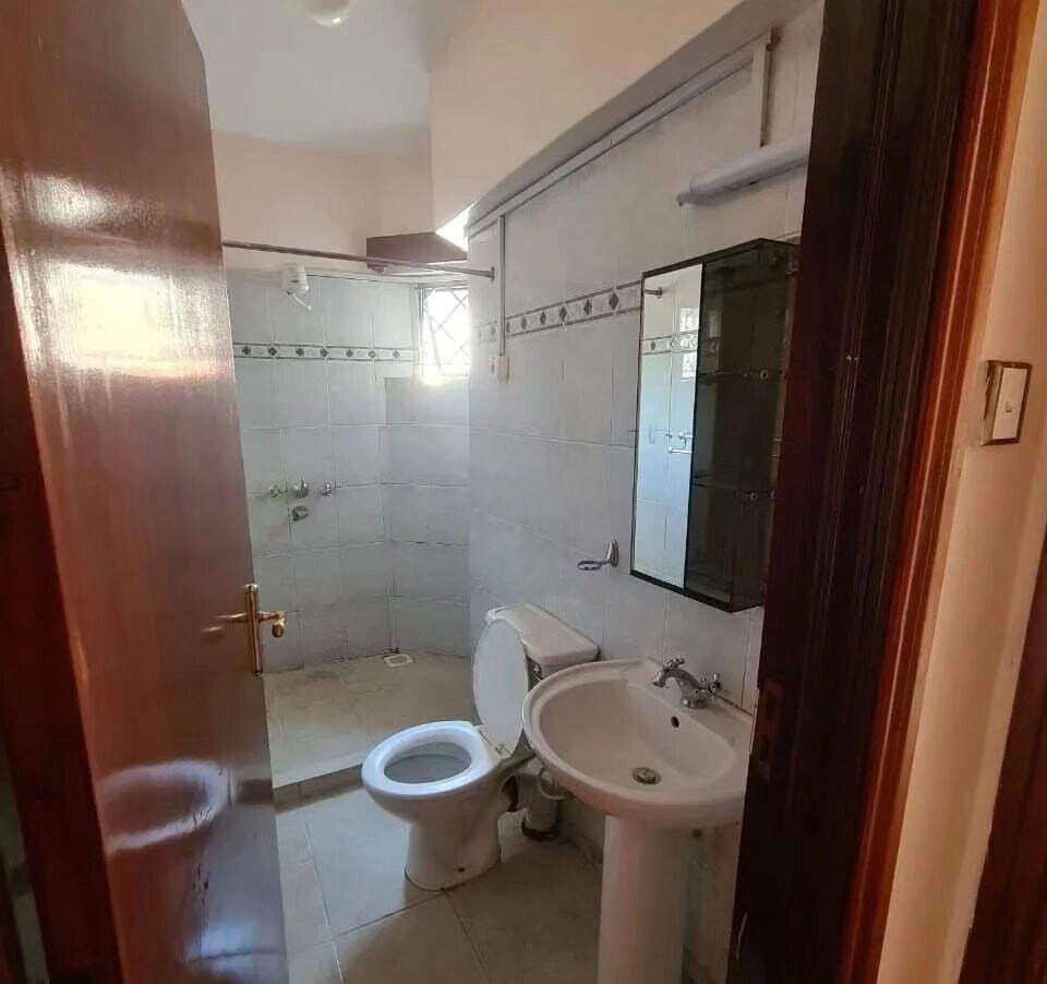 4BR Townhouse with Pool & Gym in Gated Lavington Compound