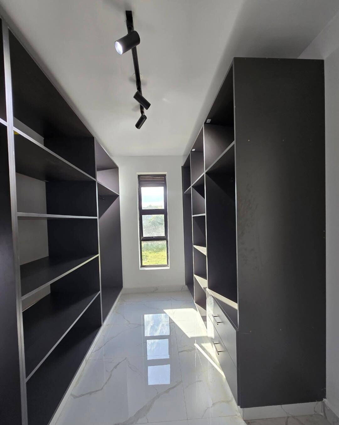 5BR Townhouse with Garden at KSh 22M