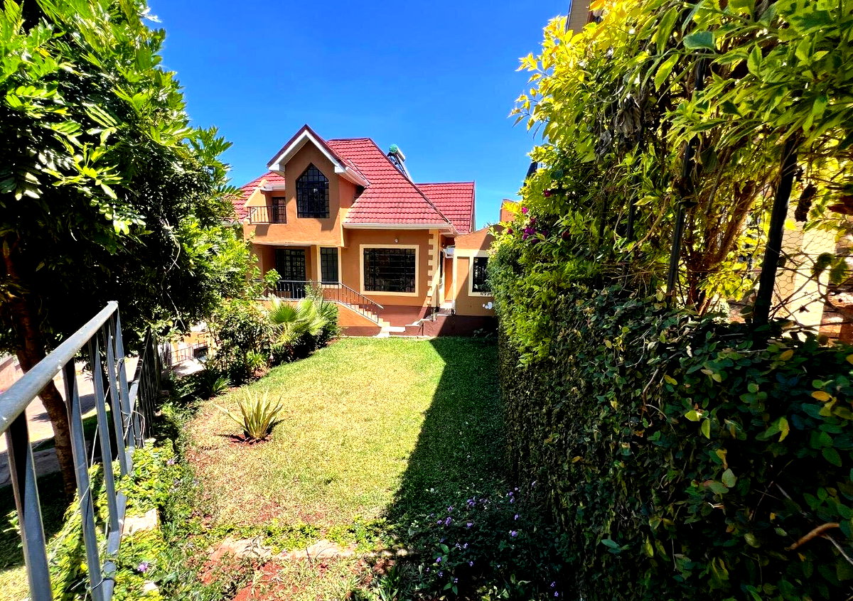 4BR All-Ensuite Villa with Pool & Jacuzzi – Redhill, Limuru Rd