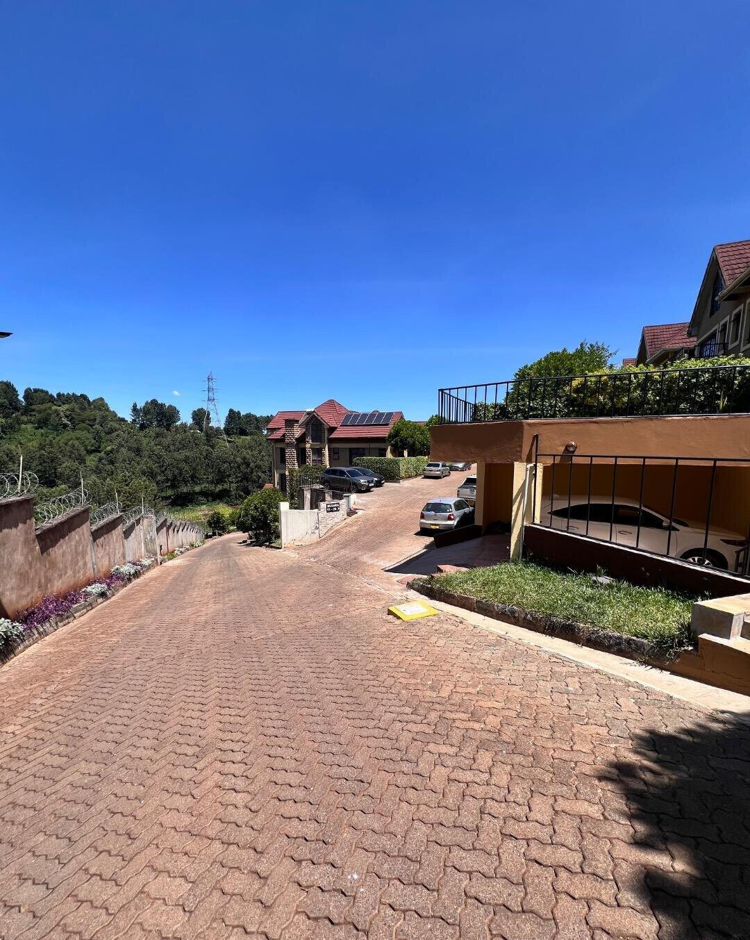 4BR All-Ensuite Villa with Pool & Jacuzzi – Redhill, Limuru Rd