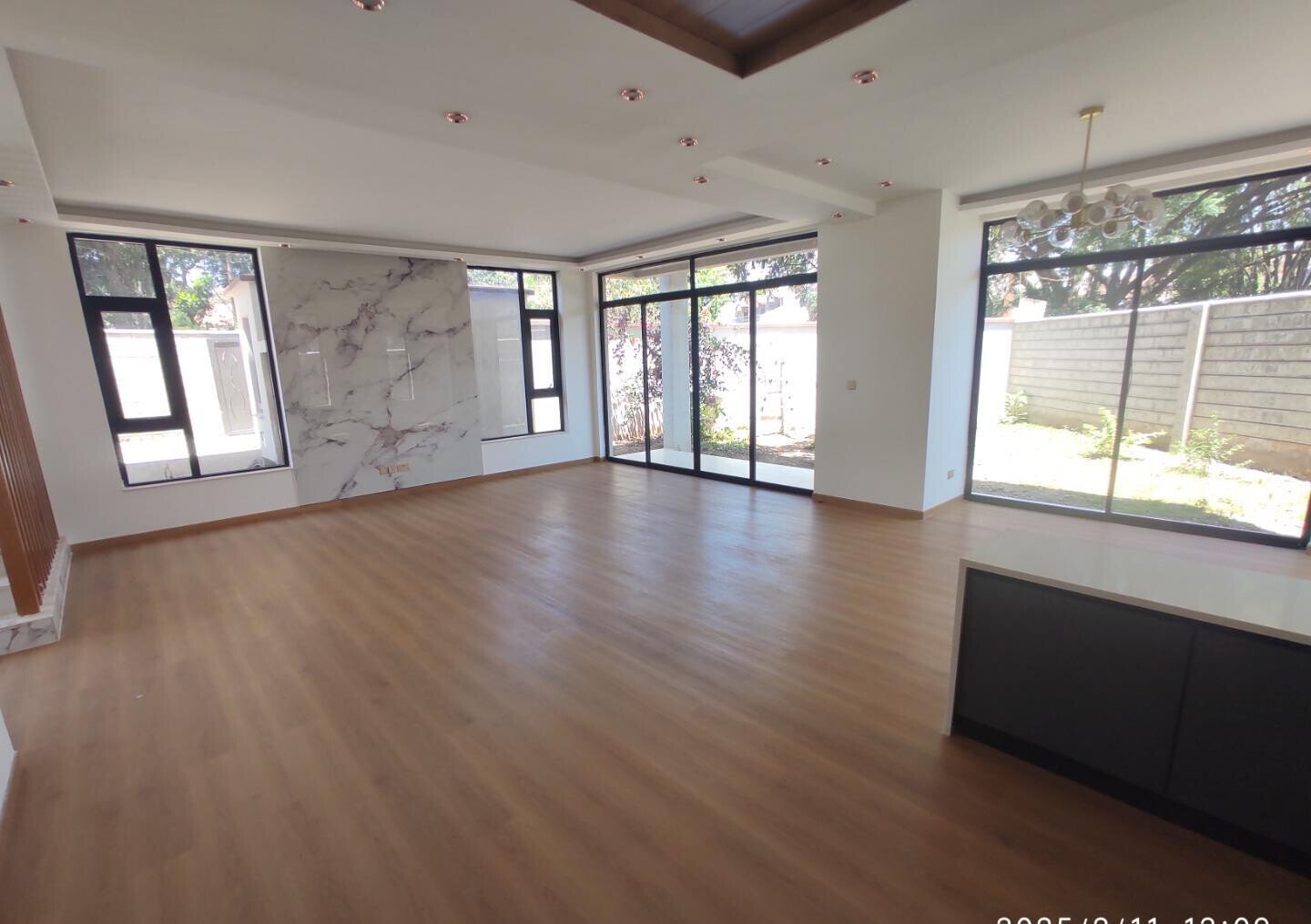 5-Ensuite Townhouse with Smart Locks & Solar - Lavington