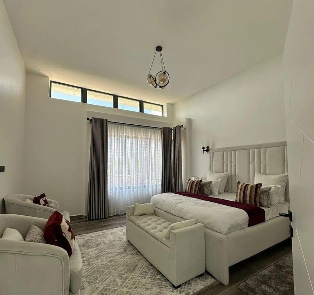 4BR Townhouse with DSQ & Backyard Garden - South C Gated
