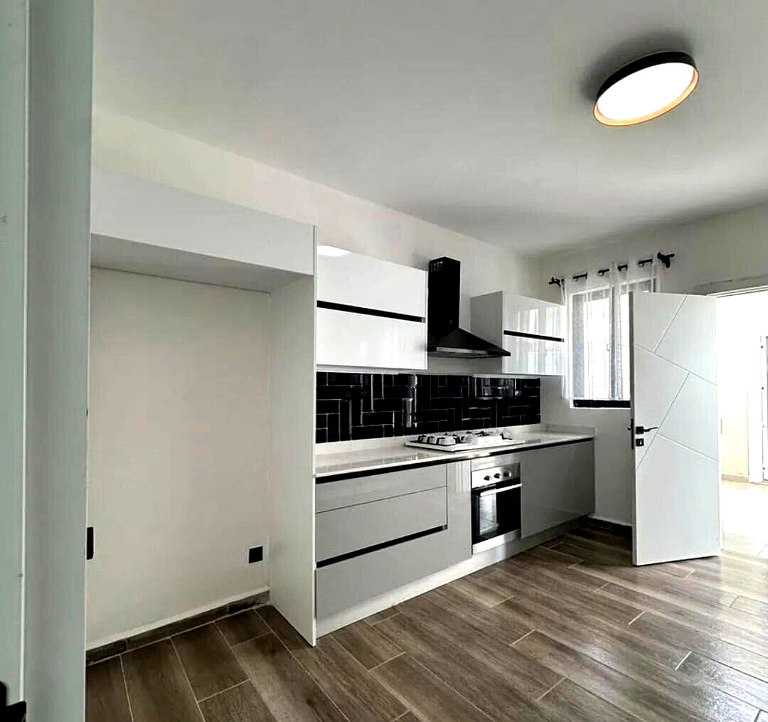4BR Townhouse with DSQ & Backyard Garden - South C Gated