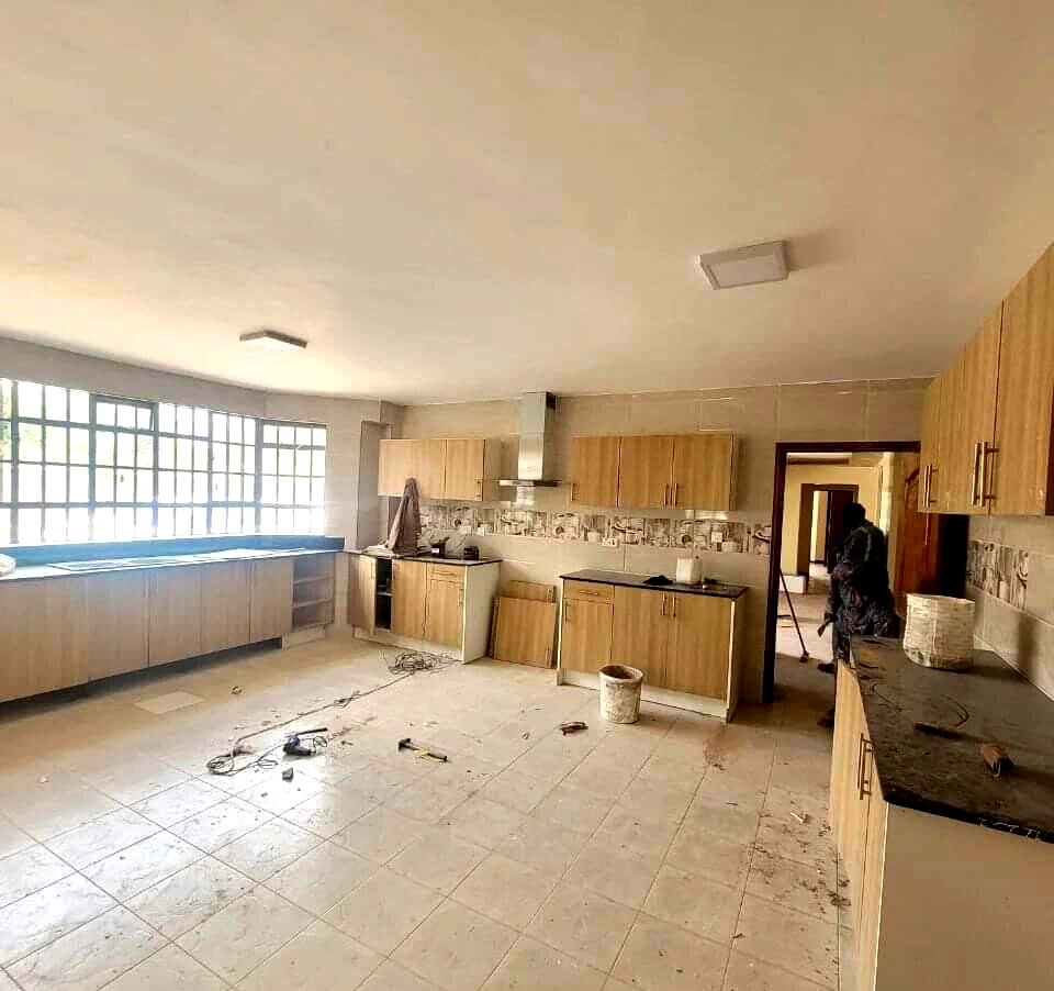 Newly Renovated 6-Bed Standalone House on Half-Acre – Karen